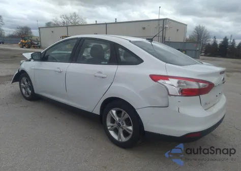 2014 Ford Focus Se z USA, uszkodzony, nr VIN 1FADP3F26EL302525